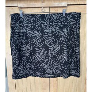 Rip Skirt Hawaii Wrap Gray & Black Floral Size XXL Mini Skirt Beach Vacation EUC